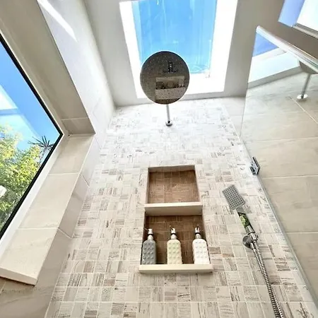 Apartment Tunos 33 *